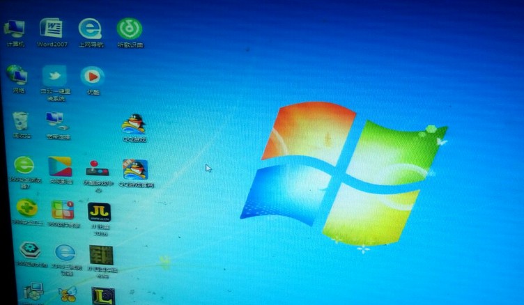 3-Secure Boot選擇Disabled