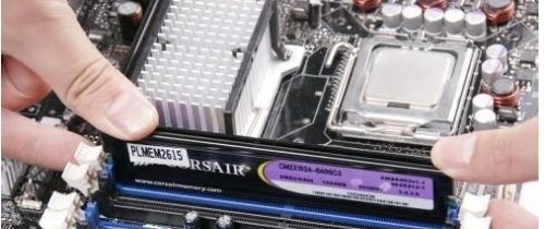 3-裝回內存條 3-裝回內存條