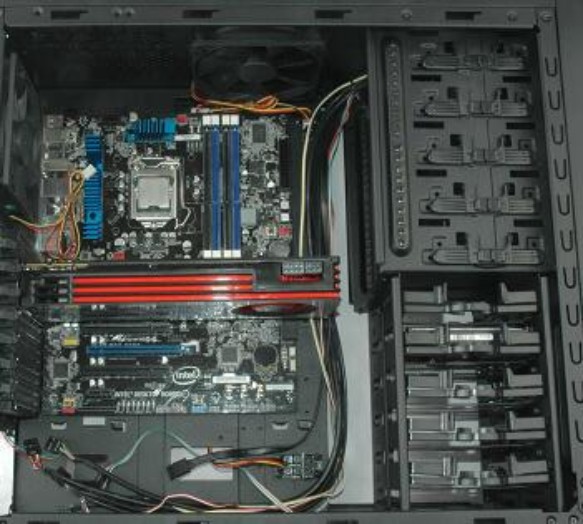 電腦老是自動關機怎么回事？